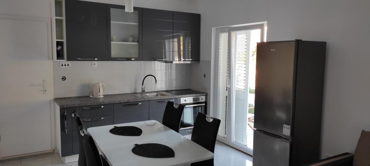 Apartment Zalo Donje Selo na Solti Luaran gambar