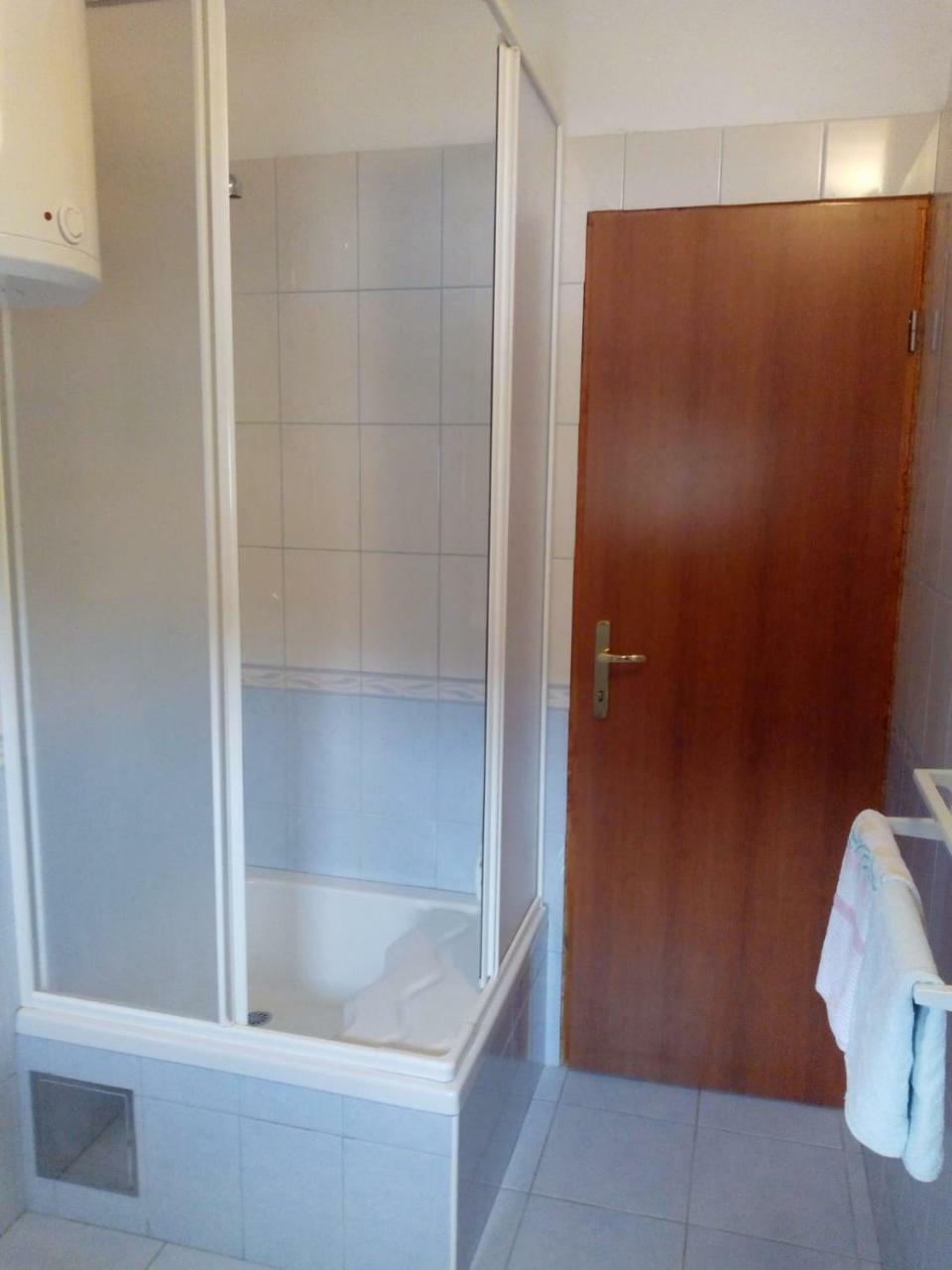 Apartment Zalo Donje Selo na Solti Luaran gambar